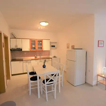 Holiday home Home With Terrace And Swimming Pool For Use